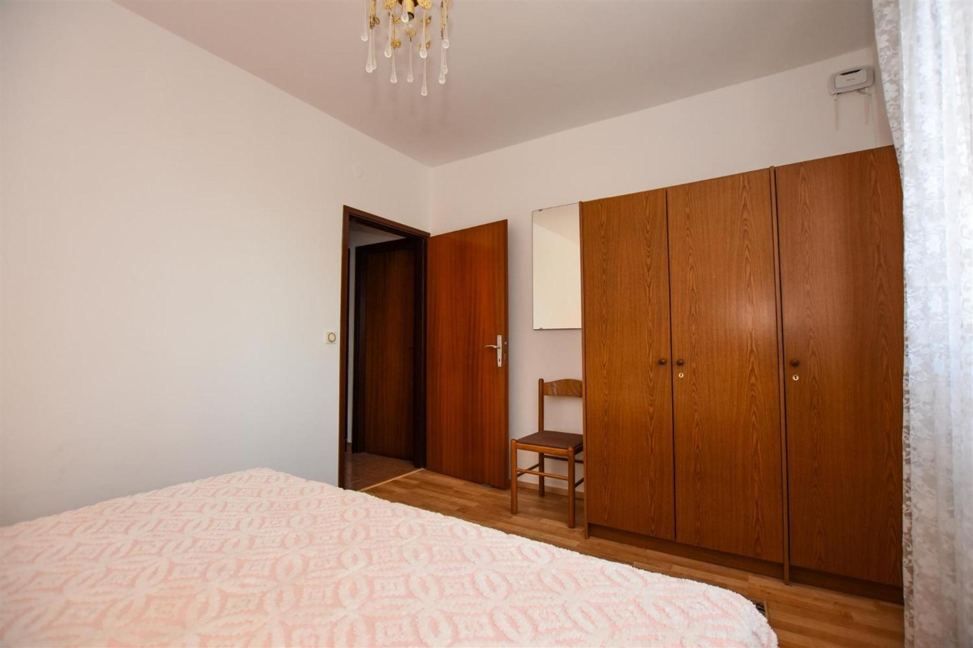 Apartments With A Parking Space Pag - 11358 Pag Town Room photo